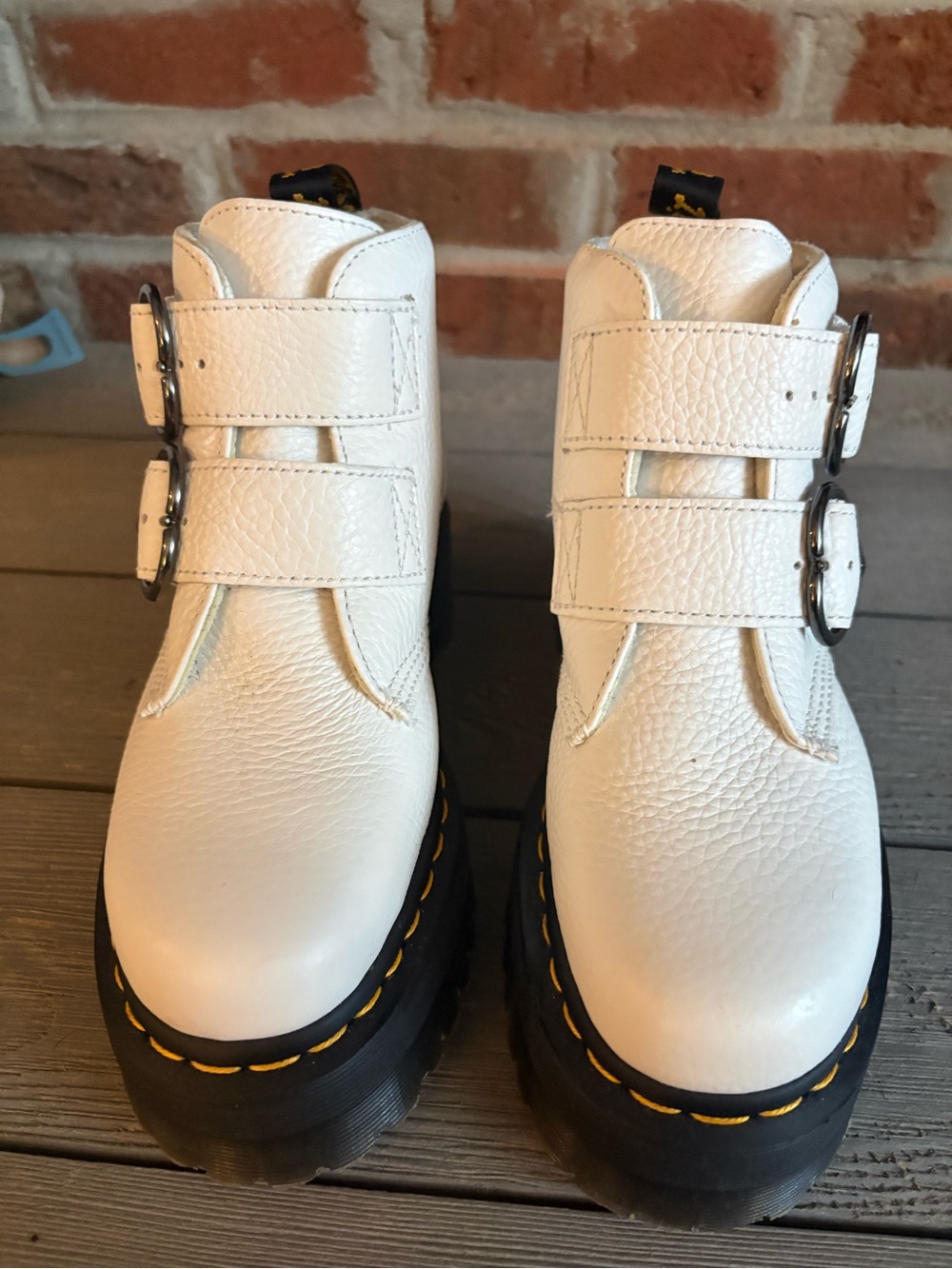 Dr. Martens White Devon Heart Boots - Picture 2 of 12